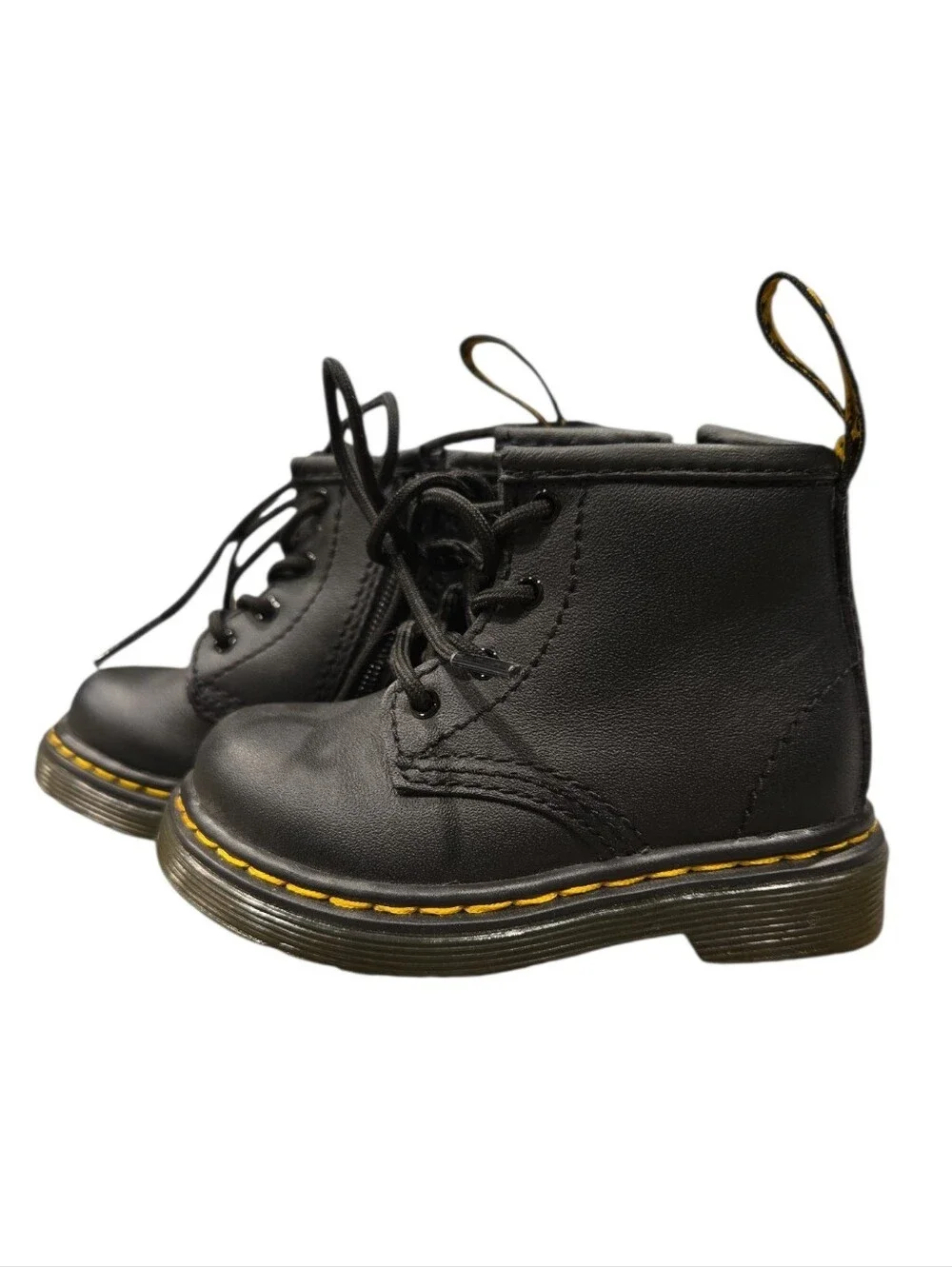 Dr. Martens nwob brand